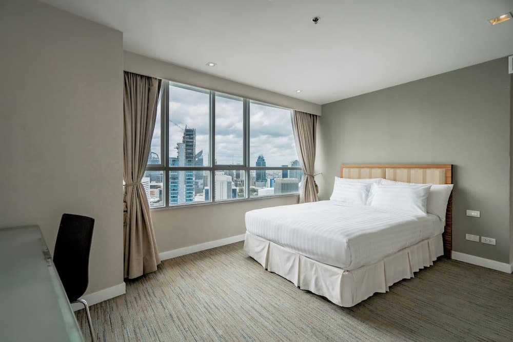 Urbana Langsuan Hotel — 28