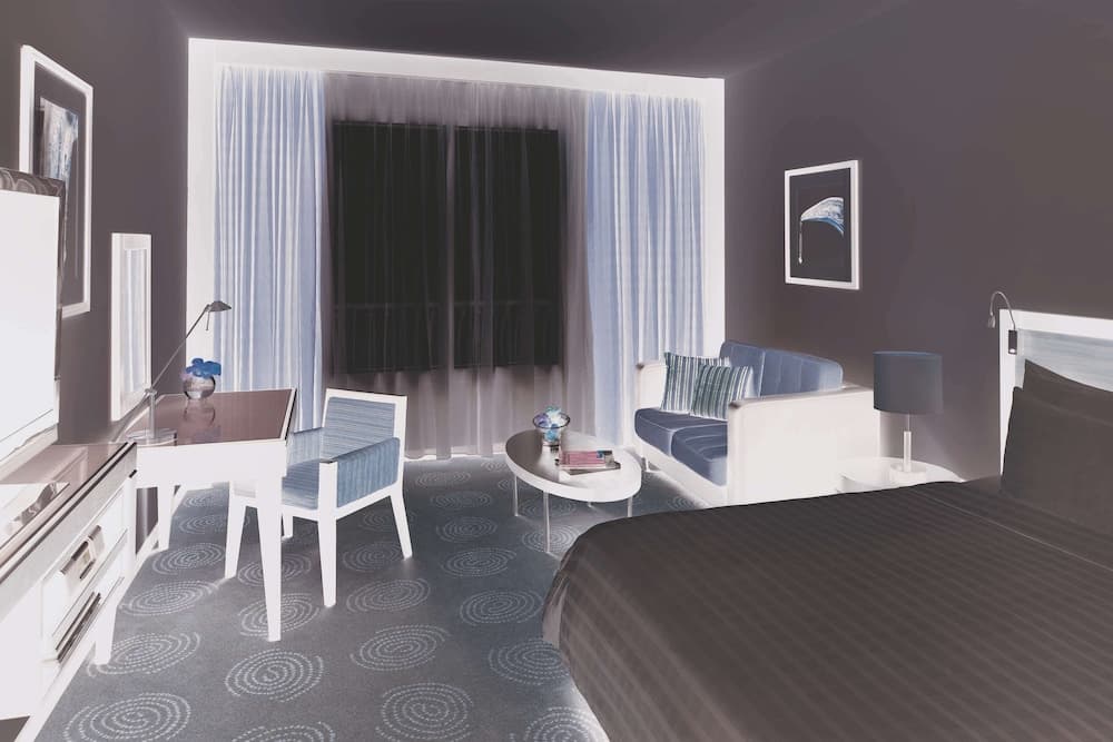 Avani Deira Dubai Hotel — 11