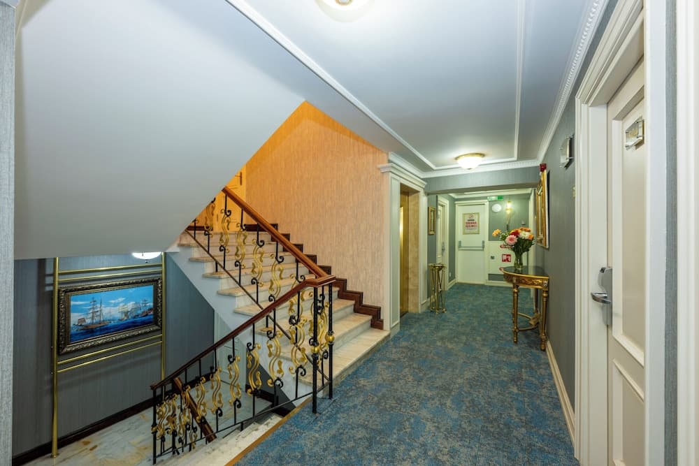 Arden City Hotel - Special Class — 15