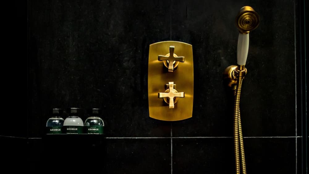 Monsieur George Hotel & Spa – Champs Elysées — 14