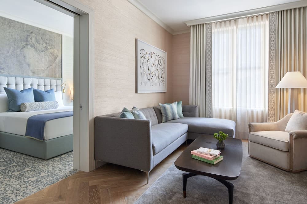 The Wall Street Hotel — 23