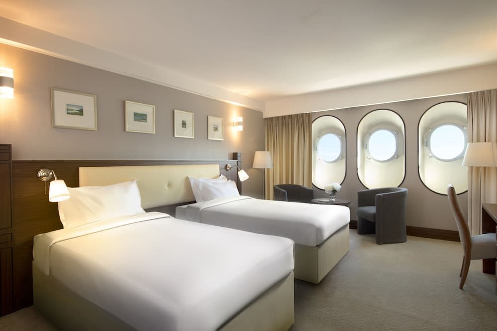 Hotel Queen Elizabeth 2 by Accor — 25