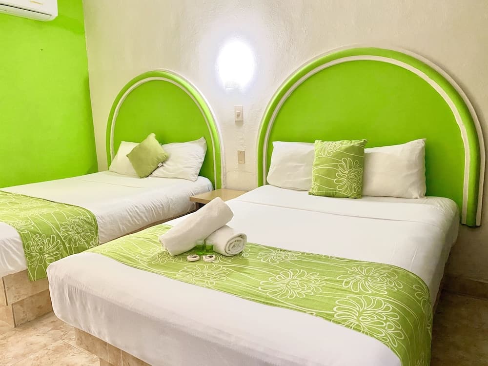 Hotel HC Internacional — 1