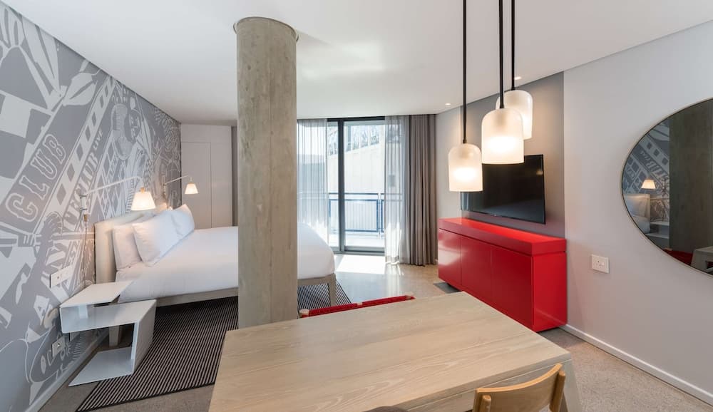 Radisson RED V&A Waterfront, Cape Town hotel, Silo 6, South Arm Road, V&A Waterfront, Cape Town, Western Cape, 8001, South Africa — photo 7