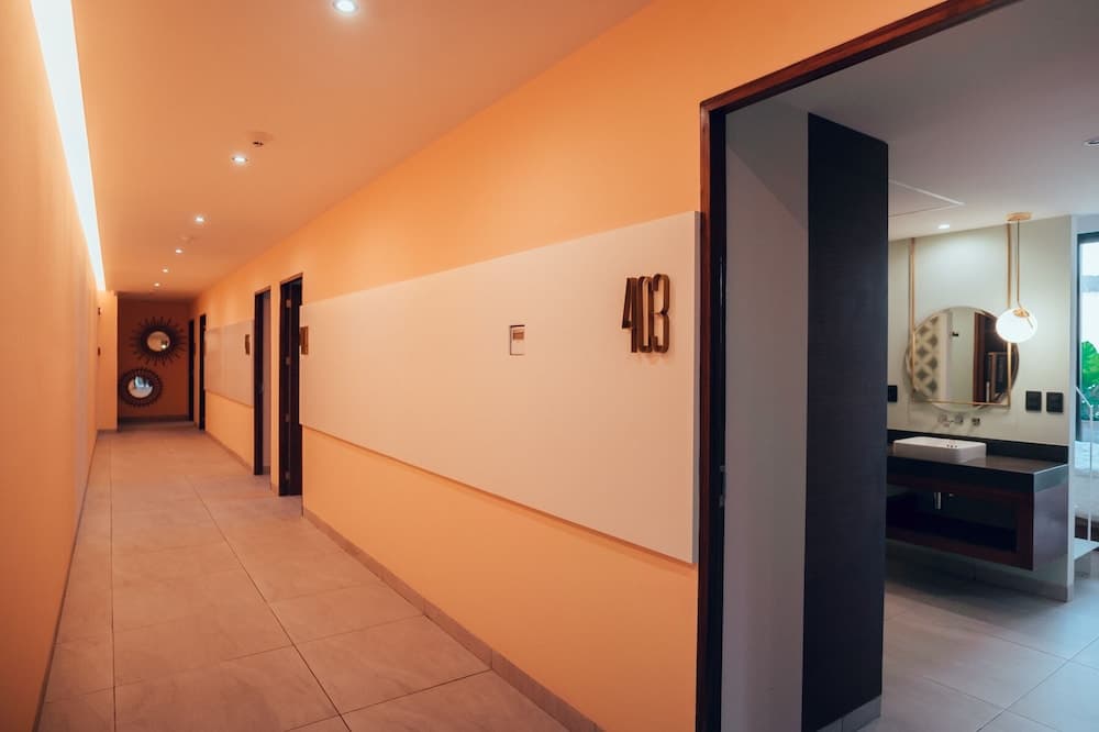 CALIXTA Hotel — 20