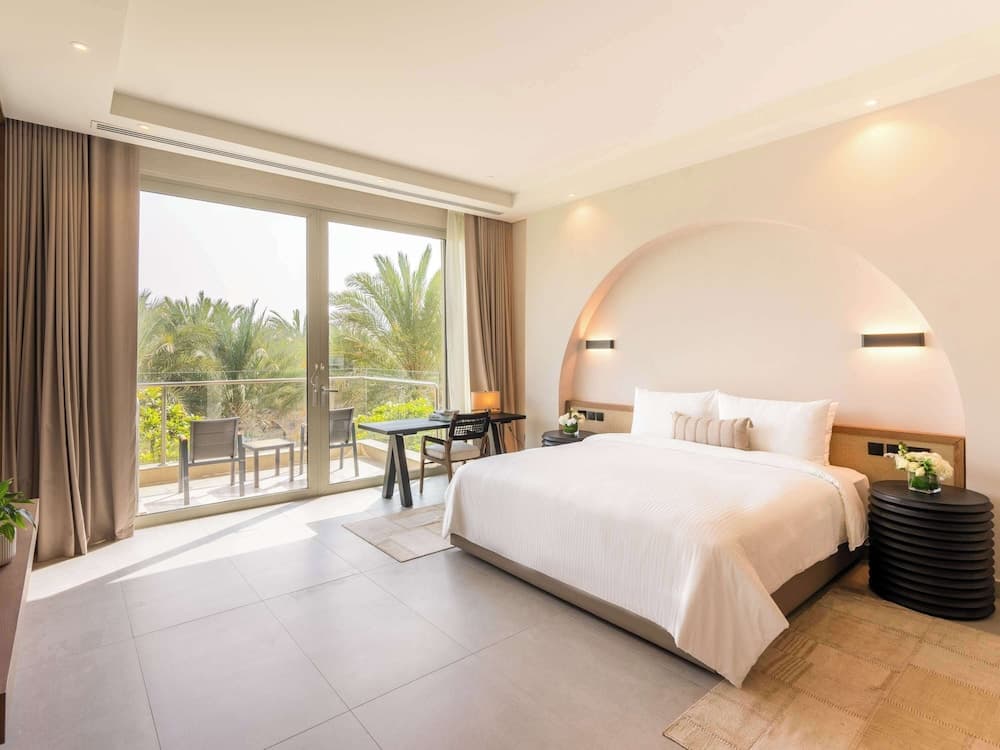 Rixos The Palm Hotel & Suites — 18