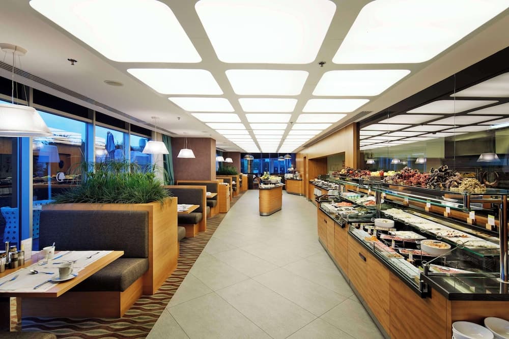 Doubletree by Hilton Istanbul Moda — 14