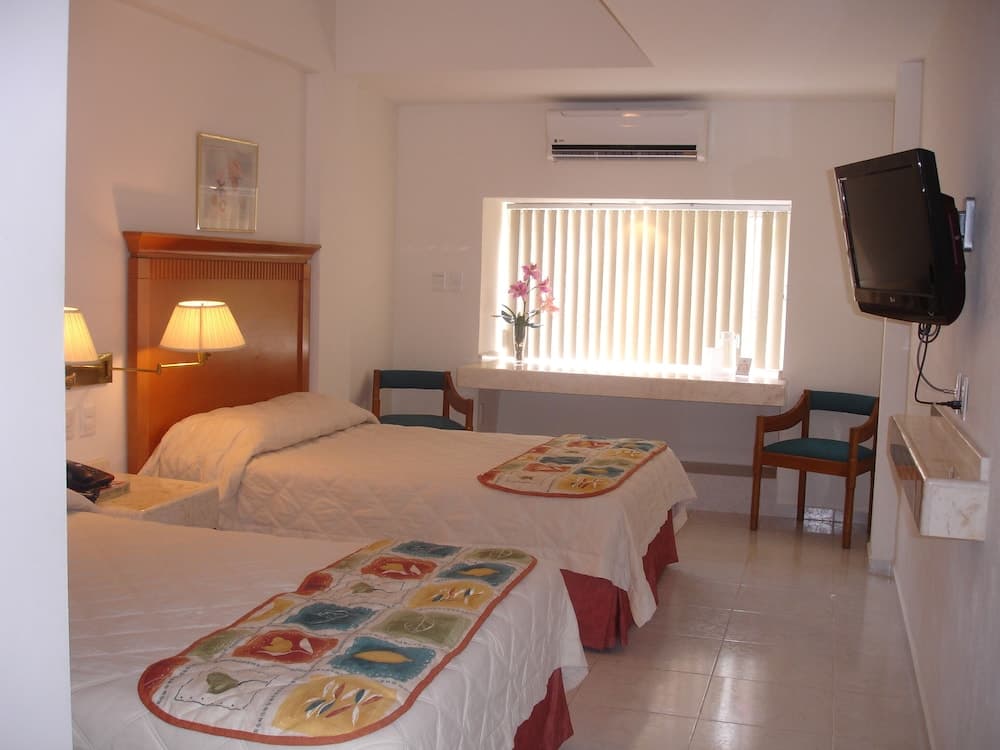 Hotel & Suites Nader — 28