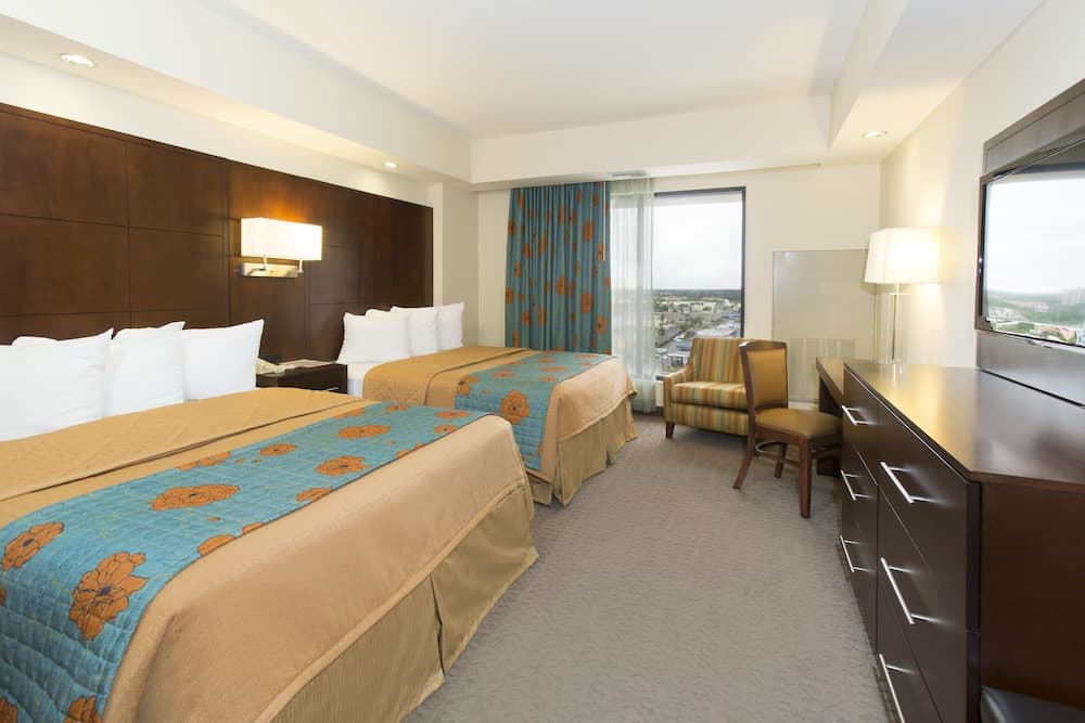Ramada Plaza Resort & Suites by Wyndham Orlando Intl Drive — 17