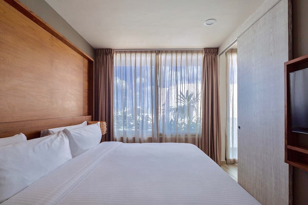 Newport House Playa Hotel Boutique — 16