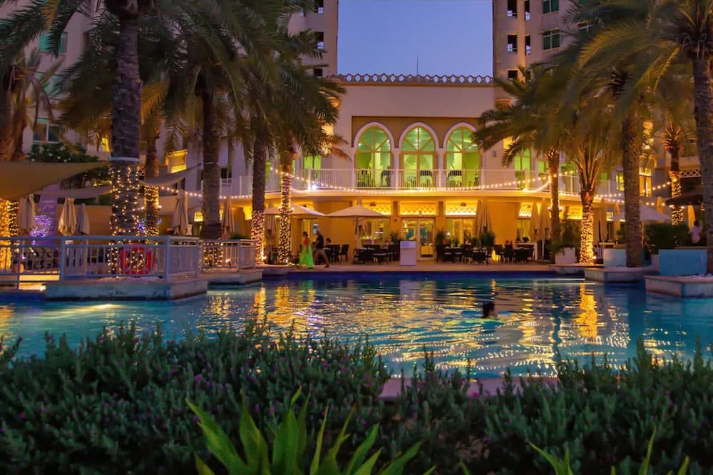 Mövenpick Hotel Jumeirah Lakes Towers — 25