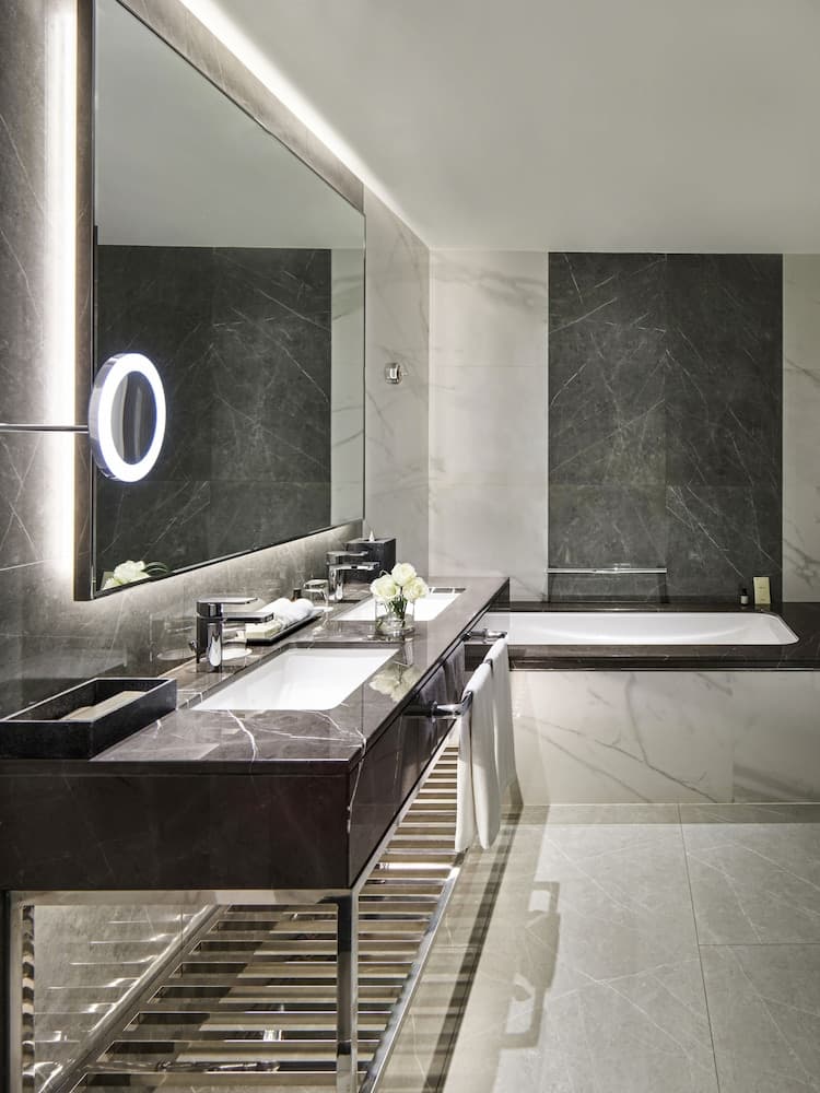 Fairmont Dubai — 15