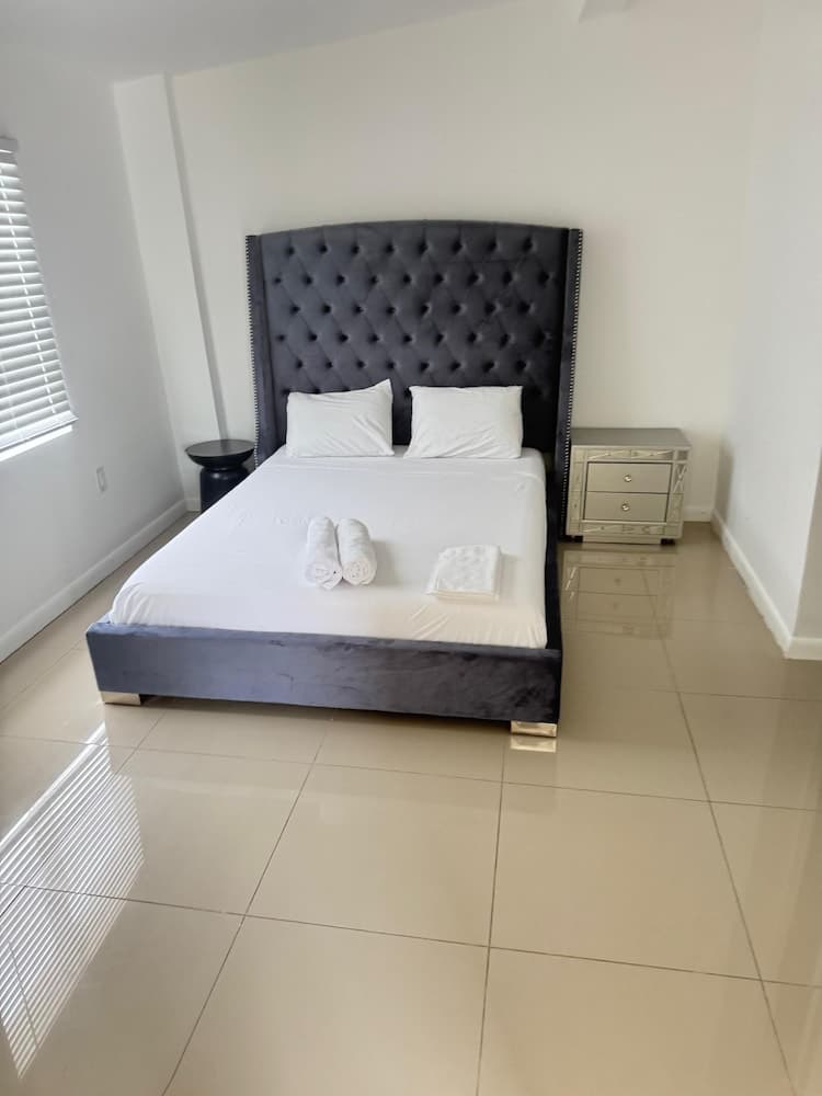 Renzzi Villas — 8