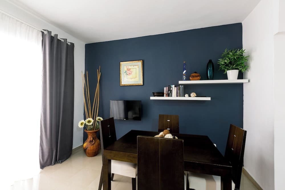 LAS TERRAZAS - POOL VIEW SUITES — 30