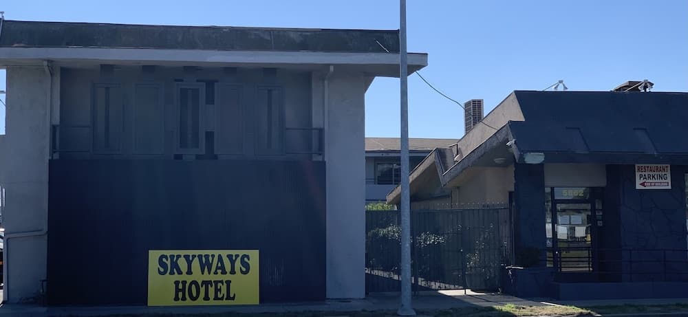 Skyways Hotel — 11