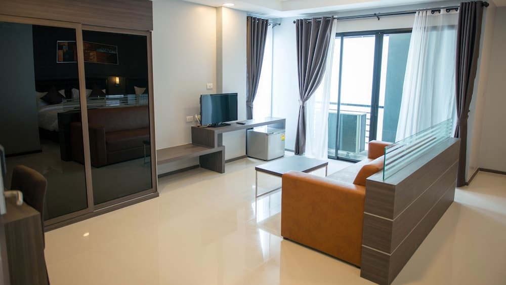Picnic Hotel Bangkok — 24