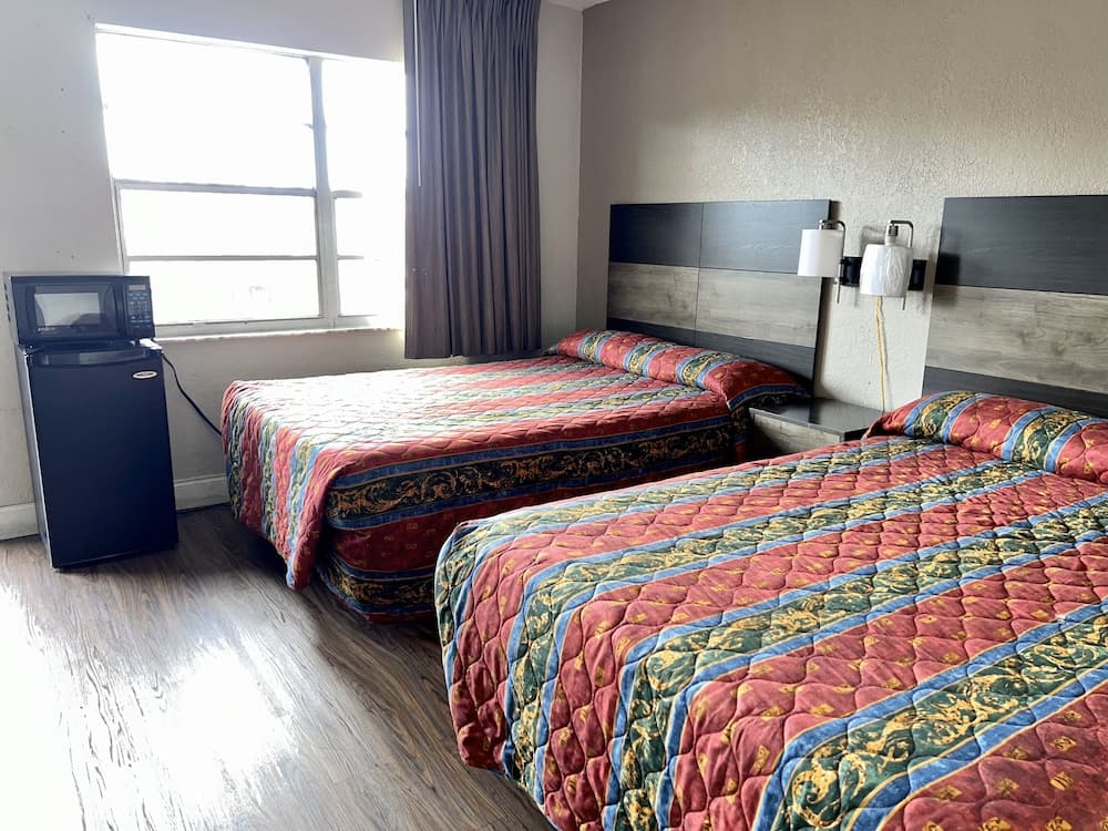 Americas Best Inn and Suites Fort Lauderdale North — 5
