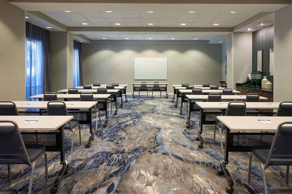Fairfield Inn & Suites Orlando Int'l Drive/Convention Center — 6