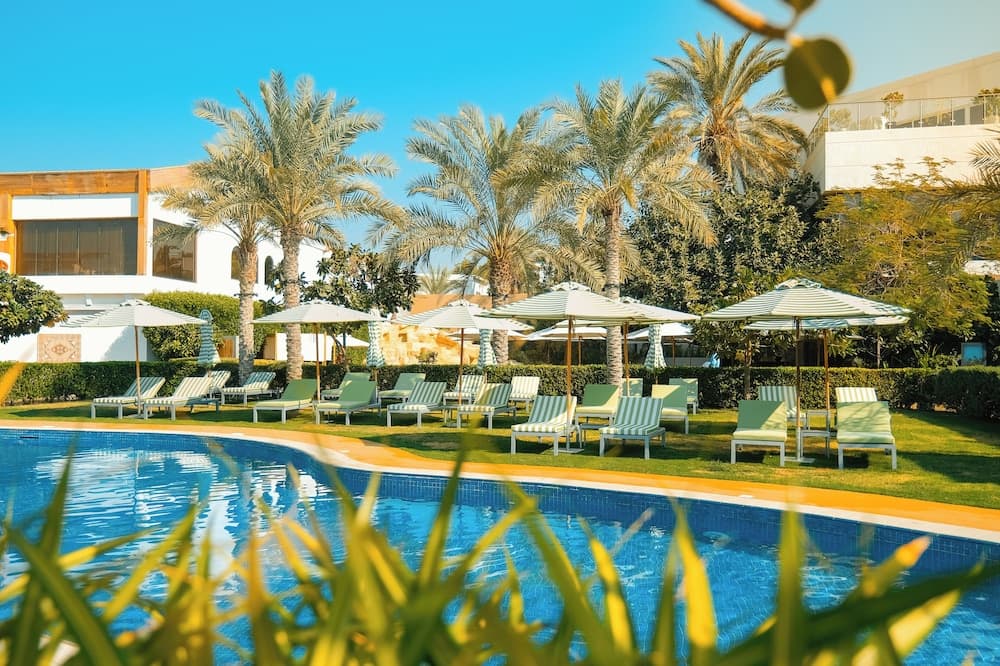 Dubai Marine Beach Resort & Spa — 9