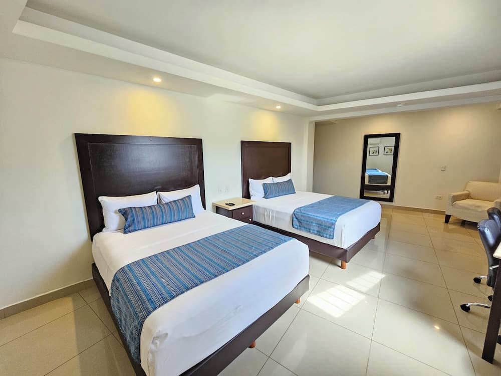 Maria Elena Hotel — 3