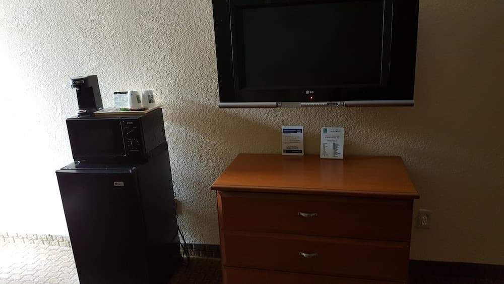 Econo Lodge Busch Gardens — 3