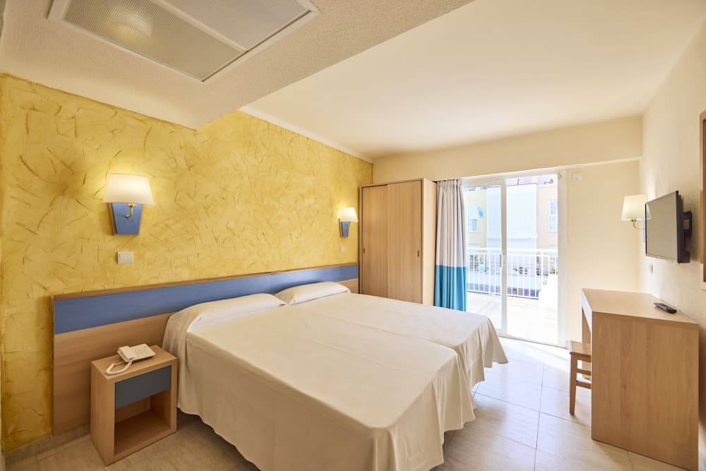 AHOI! Urban Beach Hotel — 11