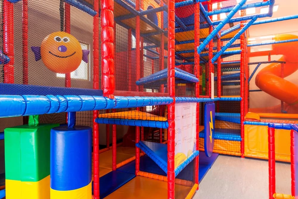 Le Méridien Mina Seyahi Beach Resort & Waterpark — 18