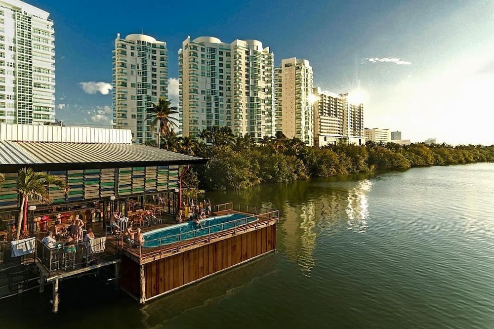 Mayan Monkey Cancun | Social Hotel — 1