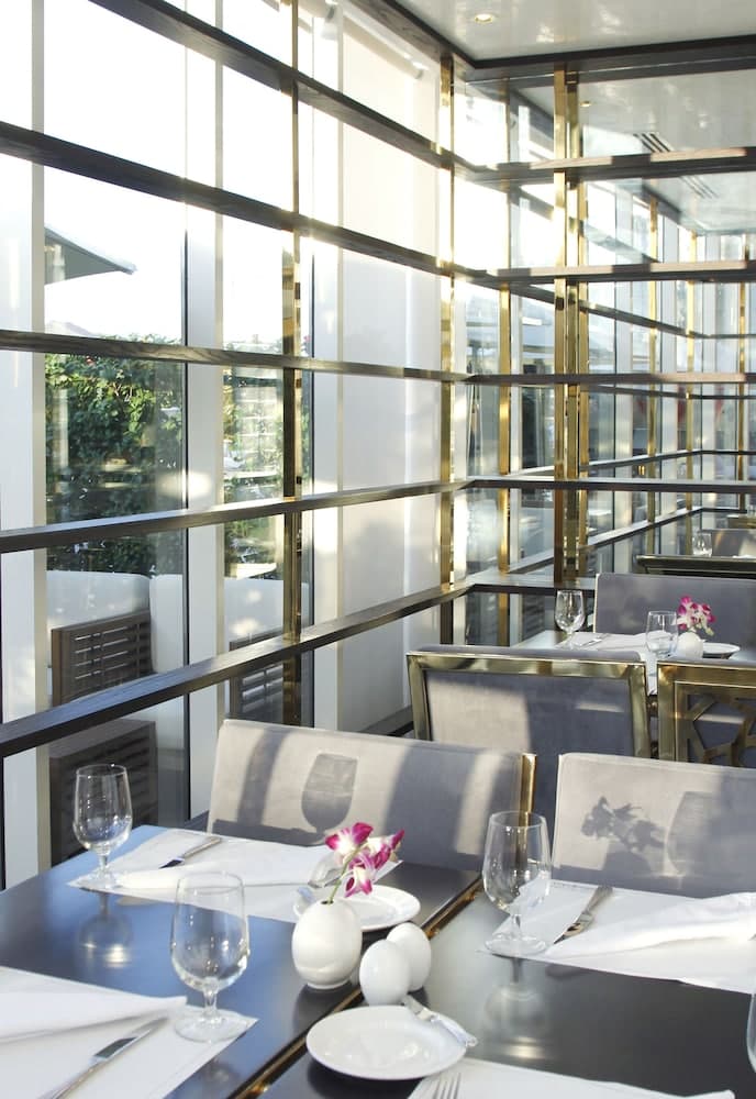 Tamani Marina Hotel and Hotel Apartments — 12