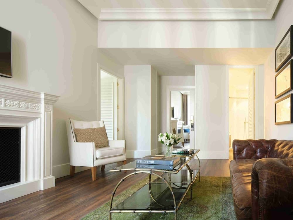 Only YOU Boutique Hotel — 23