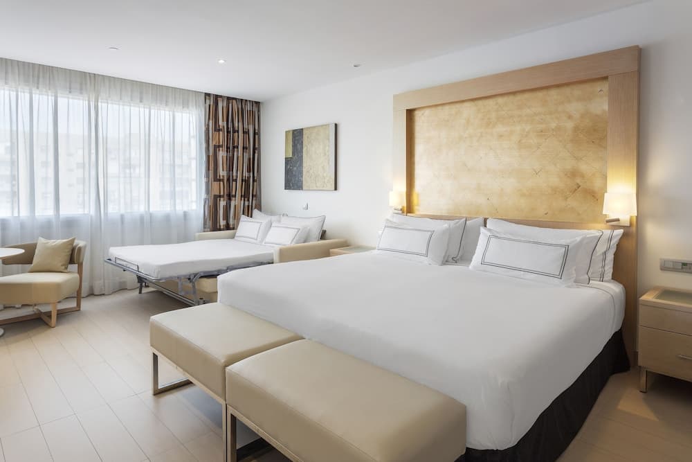 The Level at Melia Sevilla — 25