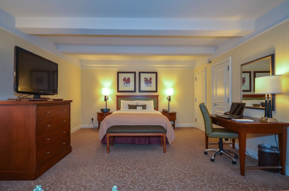 San Carlos Hotel — 15