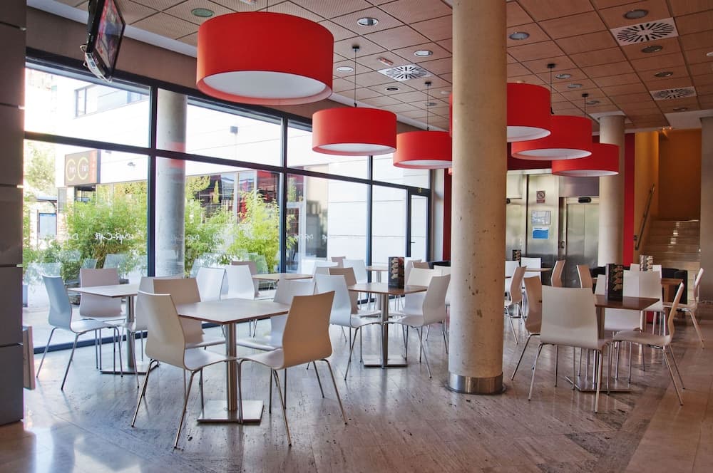 Travelodge Madrid Torrelaguna — 18
