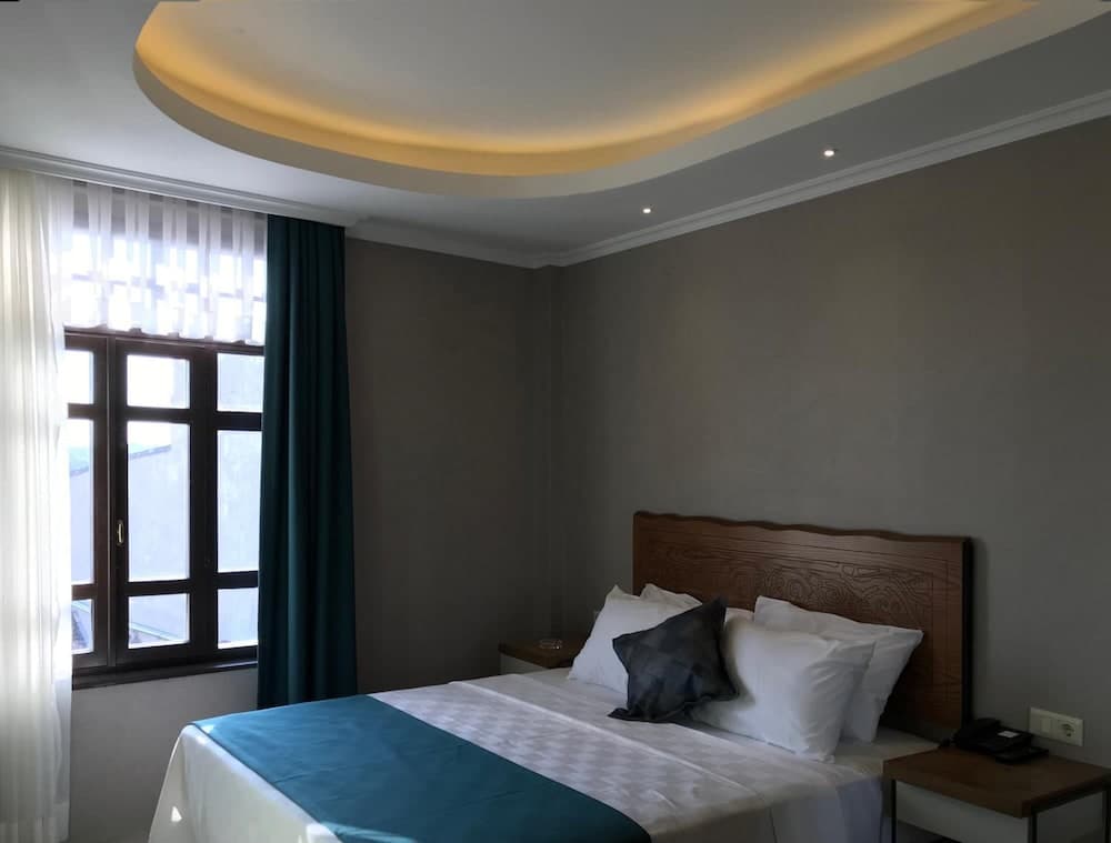 Hotel Galatahan — 24
