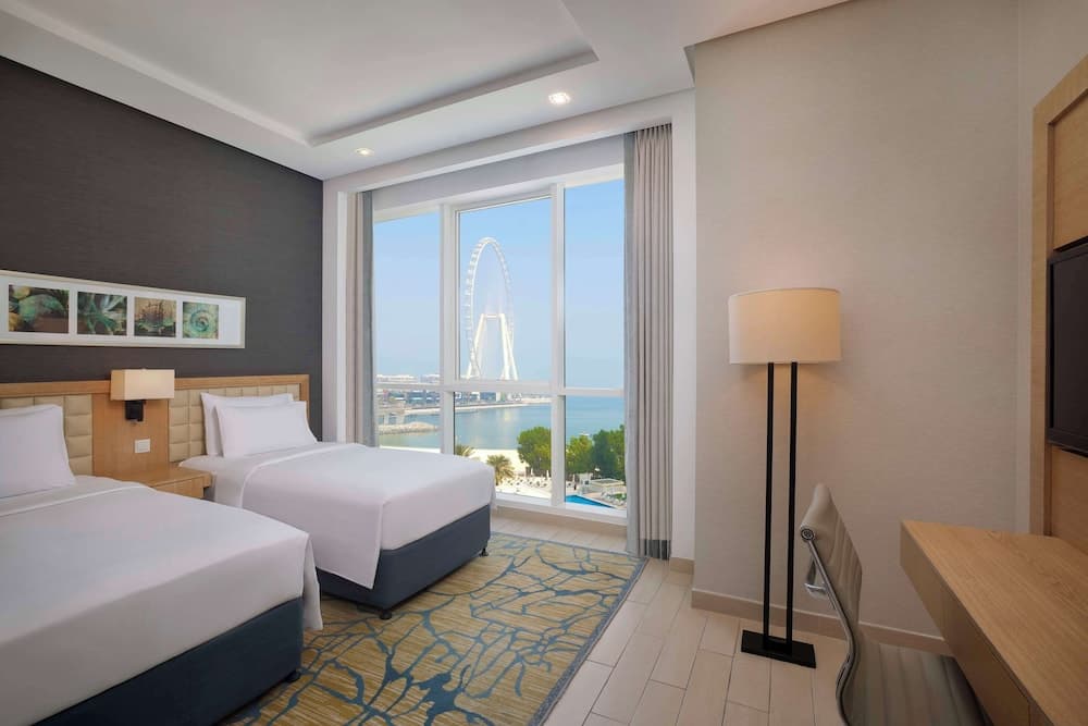 DoubleTree by Hilton Dubai - Jumeirah Beach — 14