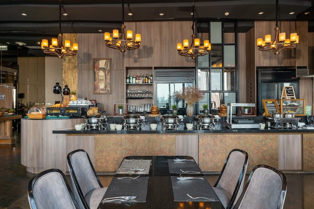 Das Kontinent Hotel Sukhumvit — 29