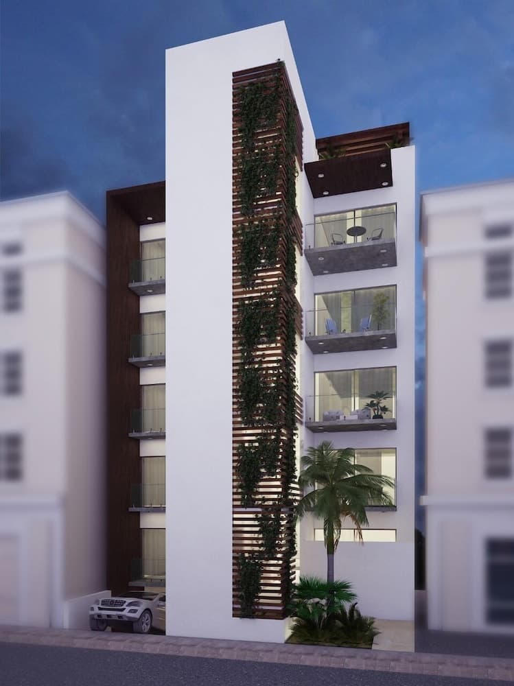 B10 Distinctive Hotel — 3