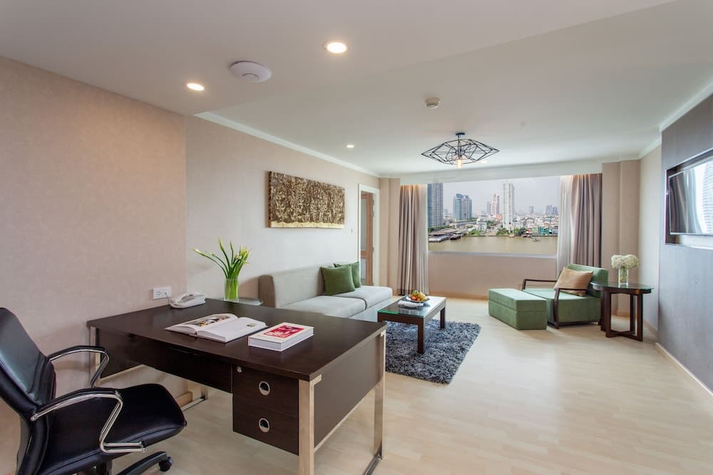 Ramada Plaza by Wyndham Bangkok Menam Fiume — 28