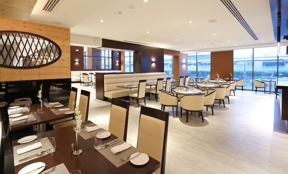 Metropolitan Hotel Dubai — 13