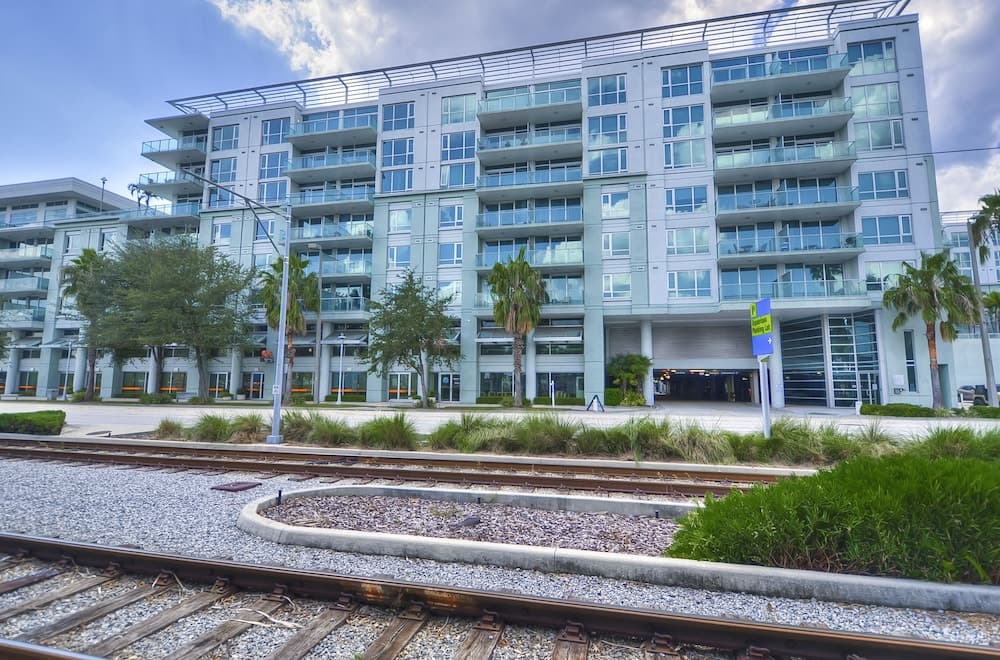 NUEVO condominio de dos habitaciones en Channelside Tam — 1