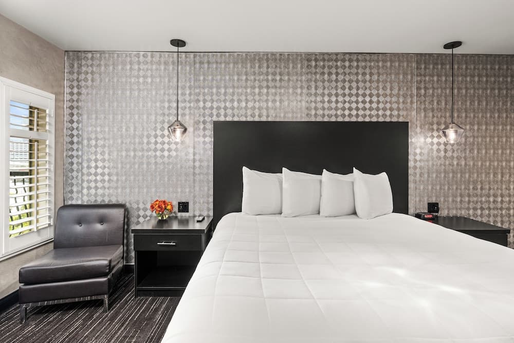 Ellis Island Hotel — 27