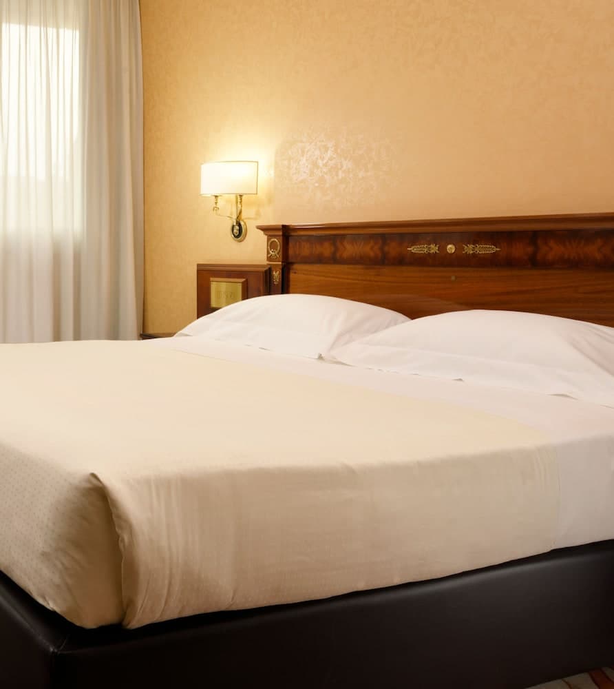 UNA Hotels Scandinavia Milano — 11