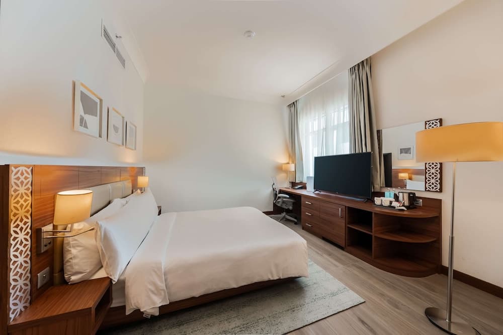 Hilton Garden Inn Dubai Al Mina — 24