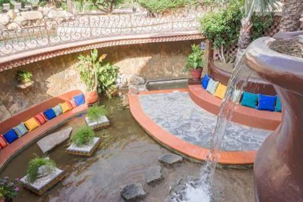 Landclub Entspannende Suite Pool — 15