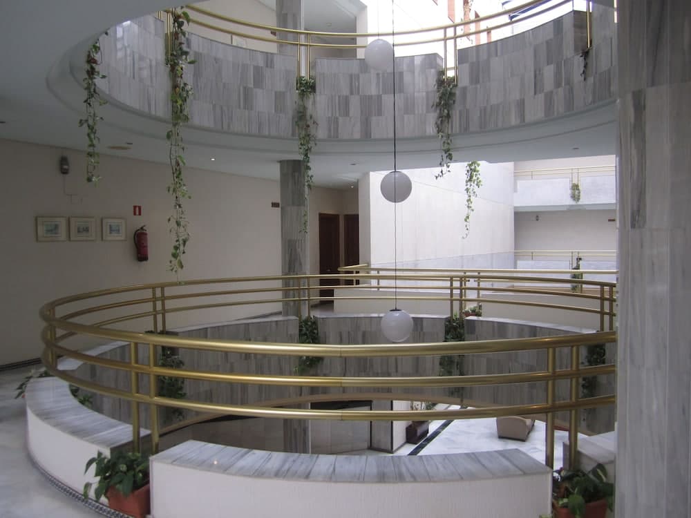 San Pablo Sevilla — 4