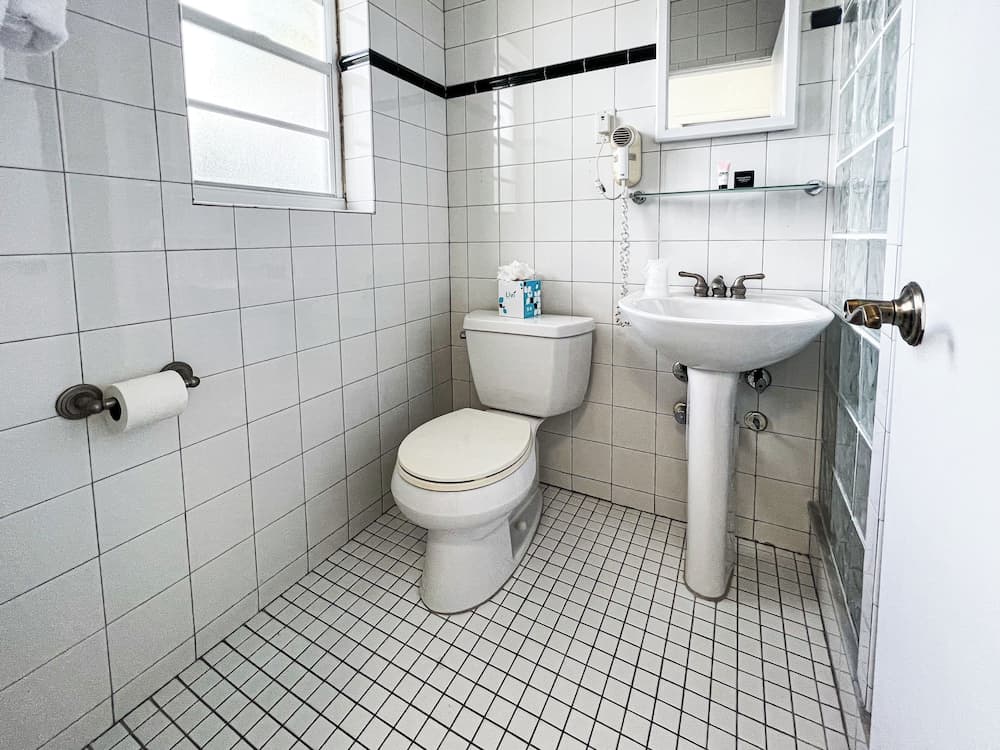 Winterset A North Beach Village Resort Hotel — 6