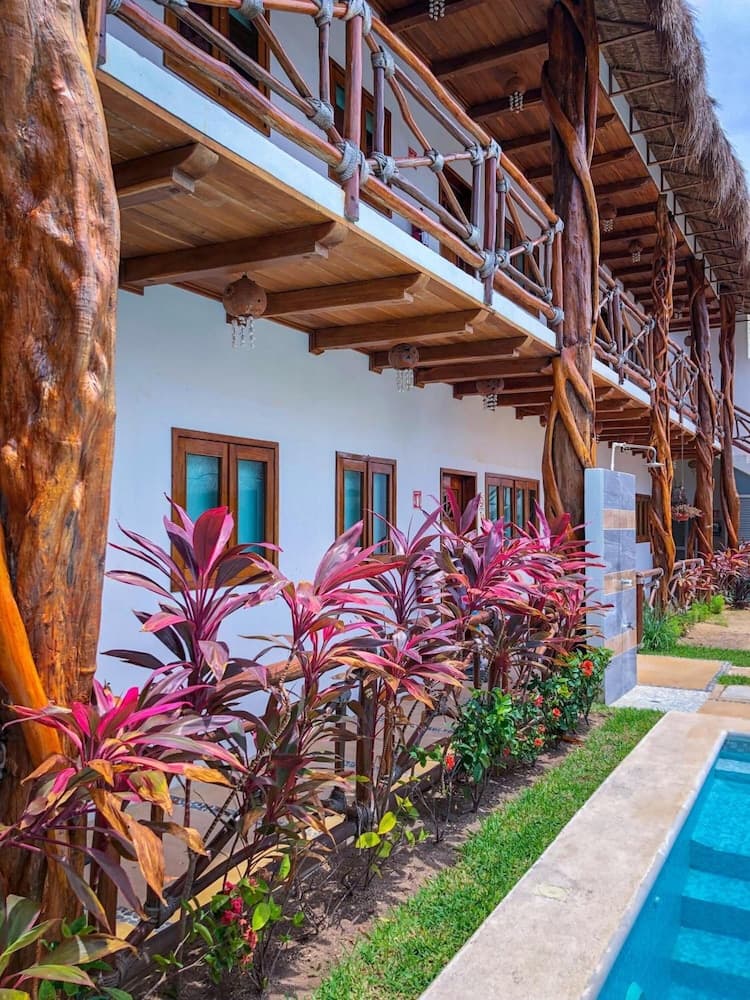 Hotel Hacienda Dos Ojos — 6