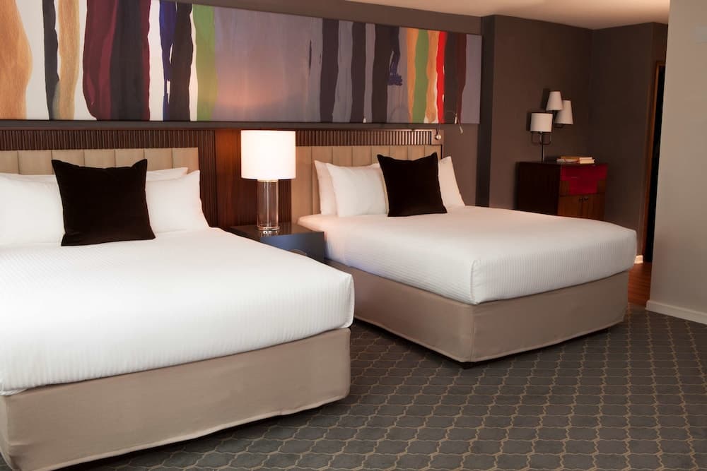 The Fifty Hotel Sonesta New York — 13