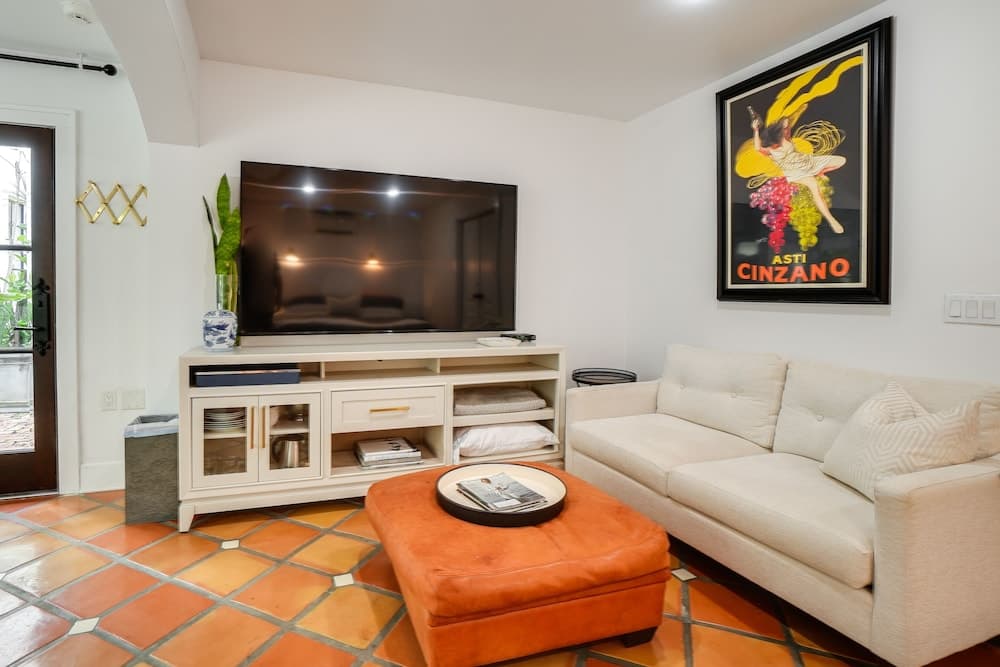 Estudio en Tampa en un atractivo distrito histórico — 22