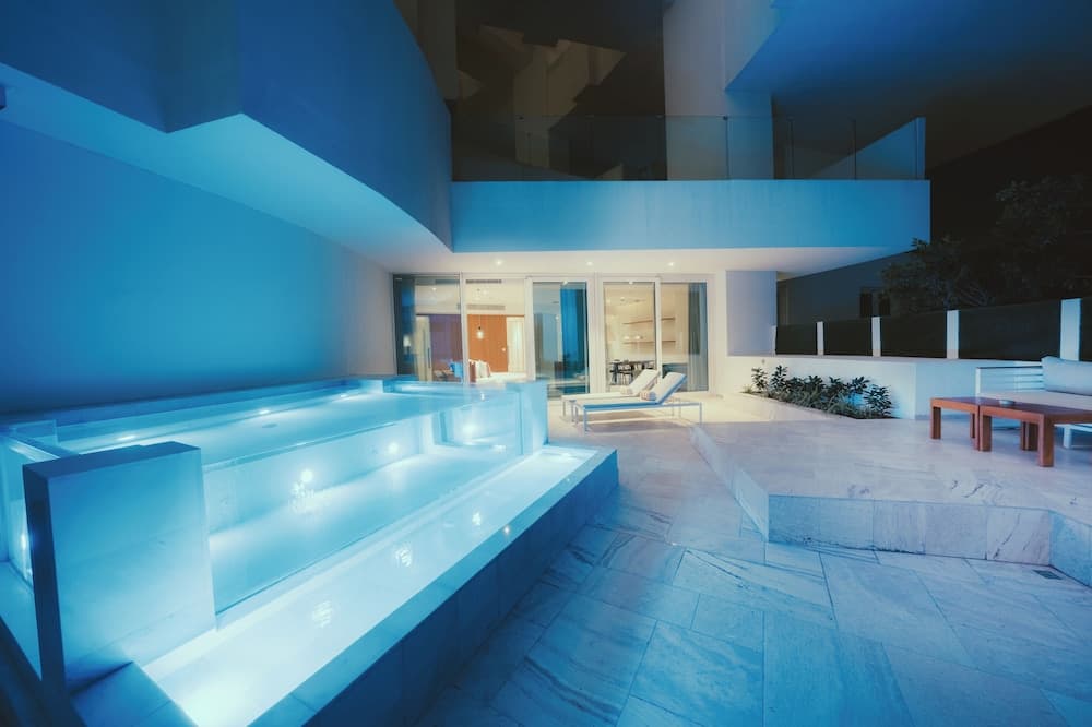 FIVE Jumeirah Village Dubai — 2